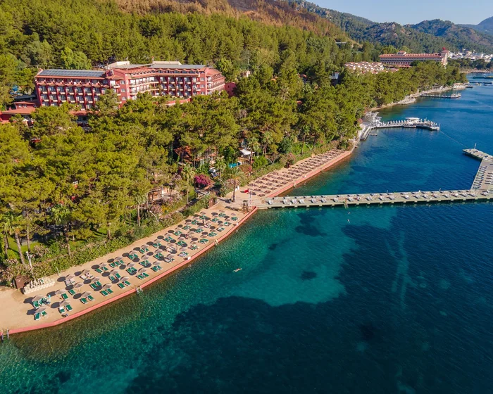 WDT’nin dijital işini yürüttüğü otel projelerinden biri: Marmaris’te deniz kıyısında bir resort.